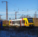 hlb-hessische-landesbahn-2/763026/der-vt-505-95-80-1648 Der VT 505 (95 80 1648 105-2 D-HEB / 95 80 1648 605-1 D-HEB) der HLB (Hessische Landesbahn GmbH), ein Alstom Coradia LINT 41 der neuen Generation, erreicht am 11.01.2022, als RB 95 'Sieg-Dill-Bahn' (Siegen – Dillenburg), den Hp Rudersdorf (Kr. Siegen).