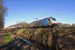 railpool/769002/mischer-mit-lineas-186-452-durchfahrt Mischer mit Lineas 186 452 durchfahrt Tilburg Oude Warande am 8 März 2022.