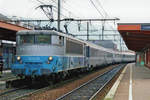 bb-25000-2/695153/am-30-mai-2008-steht-25258 Am 30 Mai 2008 steht 25258 mit ein CoRail nach Genf in Chambery.