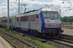 bb-26000-sybic/767899/sncf-grandest-26144-schiebt-am-29 SNCF GrandEst 26144 schiebt am 29 Mai 2019 ein TER-2000 nach Basel aus Strasbourg aus.
