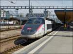 . Da war Armin schon weg - Der TGV Rseau 505 im neuen Carmillon Farbkleid wartet am 17.06.2013 im Bahnhof von Luxemburg Stadt auf die Abfahrt nach Paris Est (TGV 2867 Luxembourg - Paris/Est). (Hans)