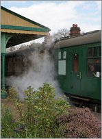 bluebell-railway/495028/dampfbahn-da-dampfen-nicht-nur-die Dampfbahn: da dampfen nicht nur die Loks, sondern dank der Dampfheizung, auch die Wagen.
Horsted Keynes den 23. April 2016 