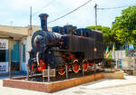 Die FS Schmalspur Zahnrad-Dampflokomotive R.370 012 als Denkmal am Bahnhof Catania Centrale am 17.07.2022.