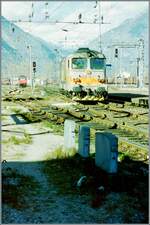 d-445/913273/in-domodossola-rangiert-die-fs-445 In Domodossola rangiert die FS 445 082. 

Analogbild vom März 1993