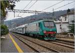 e464-traxx-p160-dcp/589404/die-fs-464-271-mit-eine Die FS 464. 271 mit eine Doppelstockzug als Regionalzug unterwegs von Milano nach Domodssola beim Halt in Stresa.
6. Feb. 2007