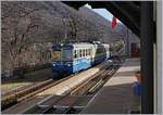 Der SSIF ABe 8/8 23 Ossola erreicht als Schnellzug D 32 von Locarno kommend den Bahnhof Trontano.