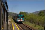 Unser Zug nach Pisa kreuzte in Diecimo-Pescaglia den Gegenzug 6970, welcher auf der Fahrat nach Aulla Lunigiana unterwegs ist.
20. April 2015