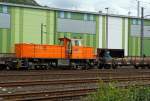 ksw-kreisbahn-siegen-wittgenstein-ehem-siegener-kreisbahn Lok 45 (MaK G 1204 BB) der  Kreisbahn Siegen-Wittgenstein (KSW) mit holt am 16.08.2011 in Siegen-Geisweid bei den Deutschen Edestahlwerken (DSW) einen beladenen G�terzug ab. Diesen bringt sie dann zu dem DB Schenker Rail Rangierbahnhof Kreutztal, wo dann die einzelen G�terwagen entsprechend verteilt werden.