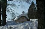 llb-leuk---leukerbad-bahn Versteckt hinter Schnee, B�umen und der Zeit zeigt sich der Bahnhof von Inden; gut gepflegt als Lebensmittelladen.
14.02.2012