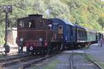 train-1900-amtf/823267/leider-ins-schatten-rangiert-arbed-5-ein Leider ins schatten rangiert Arbed-5 ein Museumspendelzug in Fonds-de-Gras am 20 Augustus 2023.