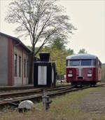 Am ersten Betriebstag der Museumsbahn  Train 1900  fhrt der Uerdinger Schienenbus voll besetzt in den ehemaligen Bahnhof Lamadelaine in Fond-de-Gras ein. 01.05.2019  (Jeanny)