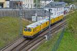 Schienenprüfzug 719 302 / 720 302, (D – DB 99 80 9160 005-1),
gebaut von Plasser & Theurer G.m.b.H. 
Bj 2017; Baunr 6049; Typ SPZ – ATW, 
zugelassen für Streckenklasse C2 und höher, 
war am 26.04.2019 zu Besuch im Bahnhof in Wiltz. 
Hier macht er sich auf den Rückweg in Richtung Kautenbach. (Hans)