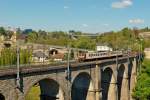 . Jetzt auch von der anderen Seite fotografierbar - Kräftiges Abholzen ermöglicht die Sicht auf den Clausener Viadukt von der Route de Trèves in Luxembourg Stadt und so konnte der Z 2019 am 16.04.2014 beim Befahren der schönen Brücke abgelichtet werden. (Hans)