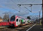 CFL Kiss Z 2313 mit Z 2316 fahren am 04.02.2021 in Bahnhof von Esch Alzette ein.