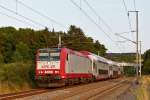 . Der RE 3820 Luxembourg - Troisvierges wird am 16.07.2015 von der 4009 in den Bahnhof von Wilwerwiltz gezogen. (Hans)