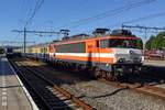 16001800/662925/ex-locon-heute-rpx-9901-steht-mit Ex-LOCON, heute RPX 9901 steht mit ein Sonderzug nach Köln in 's-Hertogenbosch am 28 Juni 2019.