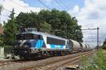 TCS 101002 zieht am 22 Juli 2022 ein umgeleiteter Dolimezug durch Wijchen nach Belgien.