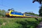 186-traxx-140ms-2/559246/am-26-mai-2017-passiert-186 Am 26 Mai 2017 passiert 186 027 mit ein IC nach Rotterdam Tilburg Oude Warande.