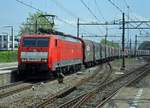 189-siemens-es64f4-2/657371/am-18-mai-2019-durchfahrt-ein Am 18 Mai 2019 durchfahrt ein Stahlzug mit 189 071 Dordrecht.