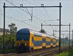  NS Triebzug 7542 fährt nahe Etten-Leur aus Breda kommend in Richtung Roosendaal an mir vorbei. 31.08.2019 (Hans)