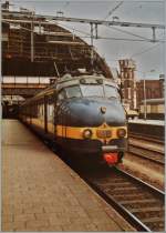 Ein Mat'57 wartet in Amsterdam auf die Abfahrt als IC nach Bruxellses. 
26. Juni 1984