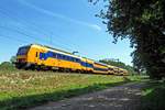 nid-nieuwe-intercity-dubbeldekker-series-75007600/731174/am-23-juni-2020-durchfahrt-ns Am 23 Juni 2020 durchfahrt NS 7534 Tilburg Oude Warande.