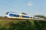 slt-sprinter-lighttrain-series-24002600/568222/ns-2601-passiert-am-26-augustus NS 2601 passiert am 26 Augustus 2016 Tilburg Oude Warande.