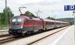 br-1116-taurus-ii-siemens-es64u2/707531/oebb-railjet-1116-201-in-traunstein ÖBB Railjet 1116 201 in Traunstein am 29.07.2020.