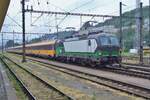 ell-european-locomotive-leasing-wien-2/789673/ell-193-276-steht-mit-ein ELL 193 276 steht mit ein RegioJet am 16 Mai 2018 in Praha Smichov.