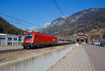 inter-city-zuege-ic-ec/837002/die-oebb-taurus-iii-1216-009 Die ÖBB Taurus III 1216 009 / E 190 008 (91 81 1216 009-1 A-ÖBB) mit dem Eurocity EC 81 nach Bologna Centrale (München Hbf - Innsbruck Hbf - Verona Porta Nuova - Bologna Centrale), vom Brenner kommend durch den Bahnhof Gossensaß/Colle Isarco in Richtung Bozen.

Die Siemens ES 64 U4-A (Variante A für Österreich, Deutschland, Italien und Slowenien) wurde 2006 von Siemens Mobilitiy in München-Allach unter der Fabriknummer 21097 gebaut und an die ÖBB (Österreichische Bundesbahnen) geliefert. In Italien werden die ES 64 U4 als E.190 geführ