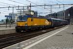 NS 193 759 treft mit der noch leeren NightJet nach Wien in Amsterdam Centraal ein am 7 Juli 2021.