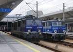 ELEKTROLOKOMOTIVEN IN POLEN  Begegnung zwischen den Baureihen EP09-030 (1986-1997) und EU07-015 (1995-1994) von P.K.P INTERCITY auf dem Bahnhof KRAKAU Glowny am 12.
