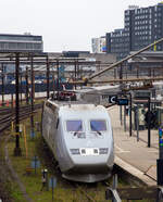 Der sechsteilige zweisystem SJ X2K 2041 (SJ X2000) der SJ (Statens Järnvägar AB, ehemaligen schwedische Staatsbahnen) steht am 20 März 2019 auf Gleis 26 im Hauptbahnhof Kopenhagen