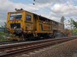 Schweerbau Im Einsatz an der KBS 445: Eine Plasser & Theurer Zweischwellenstopfmaschine 09-32 CSM (Schweres Nebenfahrzeug 97 40 68 533 17-9) der Fa. Schweerbau am 29.07.2011 in Wilnsdorf-Anzhausen.