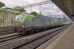 Mit ein Zug aus Rotterdam-Kijfhoek ist BLS 475 402 am 328 Mai 2019 in Spiez angekommen. Die BLS-Vectronen schaffen die ganze Fahrt zwischen Italien (Mortara, Melzo) und die Niederlände (Kijfhoek) ohne Lokwechsel. 