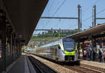 personenverkehr/822170/zwei-gekuppelte-bls-mika-der-mika Zwei gekuppelte BLS MIKA, der MIKA 117 - RABe 528 117 (94 85 7528 117-x CH-BLS und der MIKA 102 - RABe 528 102 (94 85 7528 102-7 CH-BLS) erreichen, als RE noch Brig, am 28.05.2023 den Bahnhof Spiez. Die BLS RE fahren über die Lötschberg-Bergstrecke nach Brig.