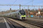 personenverkehr/835349/bls-528-115-treft-am-1 BLS 528 115 treft am 1 Jnner 2024 in Thun ein als RB aus Konolfingen.