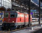 re-4-4-ii-re-420/485846/die-sbb-re-44-ii-11245 
Die SBB Re 4/4 II 11245 rangiert am 27.12.2015 im Bahnhof Basel SBB.