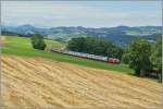 Re 460/242669/ein-ic-von-genve-nach-stgallen Ein IC von Genve nach St.Gallen kurz nach Oron.
12. Juli 2012