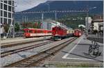 Glacier Express/671917/zwischen-den-mgb-zuegen-nach-visp Zwischen den MGB Zügen nach Visp und Fiesch, bildet die historische HGe 4/4 36 mit ihrem Glacier Pullman Express von St. Moritz nach Zermatt einen herrlichen Kontrast.

Brig, den 31. August 2019