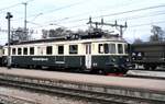 sob-sudostbahn/749705/sob-rbe-44-nr82-in-rapperswil SOB RBe 4/4 Nr.82 in Rapperswil am 17.06.1980.