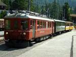 albulabahn-unesco-weltkulturerbe/811989/rhb-abe-44-nr501-mit-sonderzug RhB ABe 4/4 Nr.501 mit Sonderzug in Bergün am 04.09.2005.