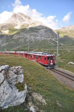 berninabahn-unesco-weltkulturerbe/780709/rhb-abe-44-nr43-und-46 RhB ABe 4/4 Nr.43 und 46 auf dem Bernina-Plateau bei Lagalp am 27.08.2009.