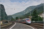 die-gotthardbahn-luzern---bellinzona---chiasso-luino-locarno/508595/ein-trenitalia-etr-610-als-ec Ein Trenitalia ETR 610 als EC 153 von Luzern nach Milano bei der Durchfahrt in Faido.
21. Juli 2016