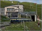Der erst von Montreux auf dem Rochers de Naye eingetroffene Zug fährt nach einer kurzen Wendezeit wieder ins Tal zurück.