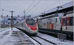 etr-610-rabe-503-2/548124/ein-sbb-etr-610-erreicht-als Ein SBB ETR 610 erreicht als EC 39 Genève - Venezia den Bahnhof Sion.
 14. Jan. 2017 
