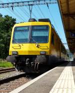 rbde-560-npz/370279/-der-train-des-vignes-wartet . Der 'train des vignes' wartet am 28.05.2014 in Puidoux-Chexbres auf die Rckfahrt nach Vevey. (Jeanny)