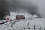 bdeh-24-beh-24/493492/und-es-hat-nochmals-geschneit-der Und es hat nochmals geschneit! Der CEV BDeh 2/4 74 auf der Fahrt Richtung Ondallaz kurz nach Fayhaut. 
1. Mai 2016