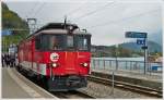 . Der ZB De 110 021-3 ist mit dem Golden Pass am Haken in Brienz angekommen. 29.09.2013 (Jeanny) 