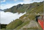 Immer wieder faszinierend: Die Bahn im Gebirge.
BRB auf Talfahrt am 30. Sept. 2012 